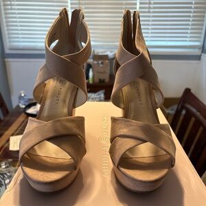 Chinese Laundry Tan Crisscross Heels